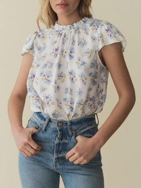 Doen NWOT Yvie top gold frolicking floral